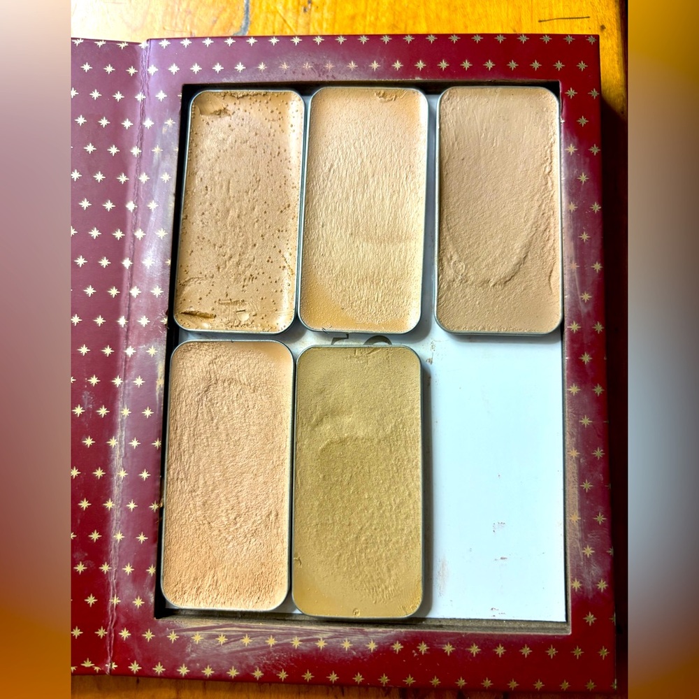 Cream Bronzer & Contour Palette Matte Finish